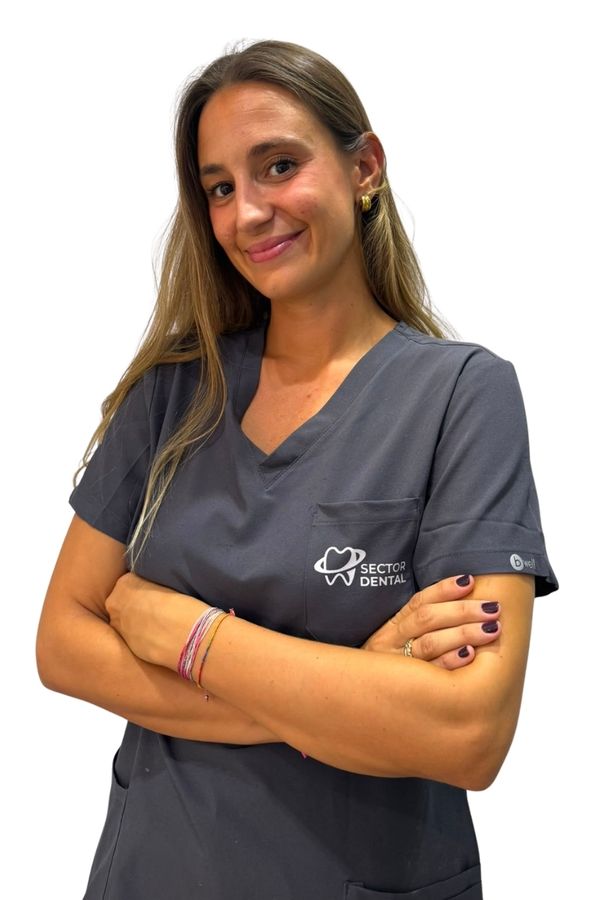 Dra. Patricia Fernández, Odontología general, Prostodoncia y Cirugía en Clínica Sector Dental